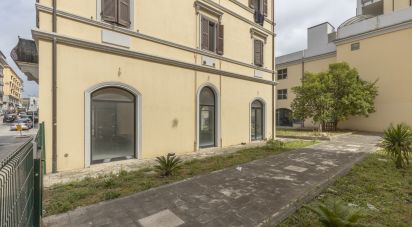 Negozio / locale commerciale di 53 m² in Ancona (60131)
