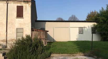 Country house 9 rooms of 405 m² in Ceresara (46040)