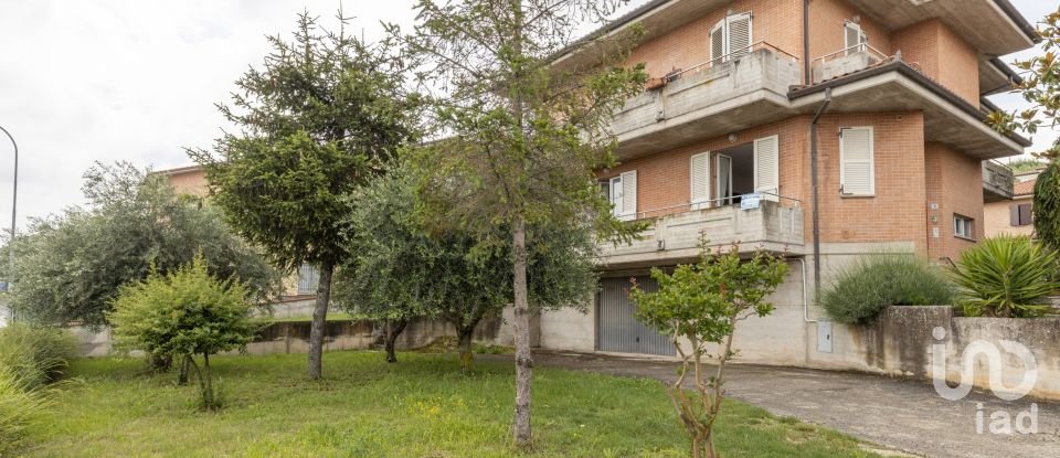 Appartamento 8 locali di 149 m² a Cingoli (62011)