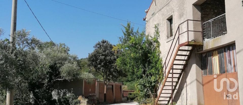Country house 12 rooms of 380 m² in Tregnago (37039)
