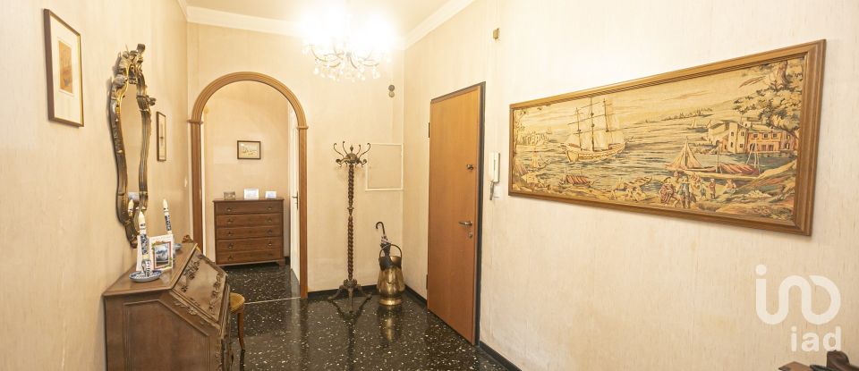 Three-room apartment of 101 m² in Genova (16127)