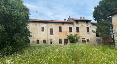 Rustico 8 locali di 773 m² in Solferino (46040)