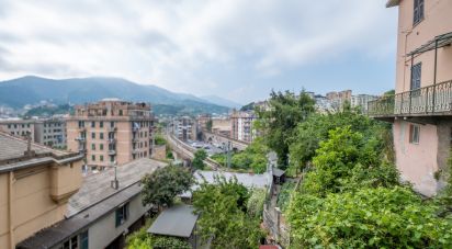Appartamento 6 locali di 100 m² a Genova (16159)