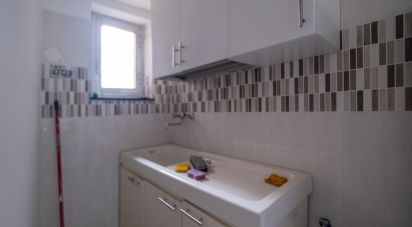 Appartamento 6 locali di 100 m² a Genova (16159)