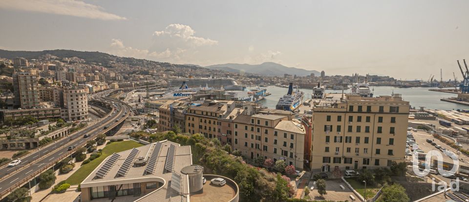Appartamento 6 locali di 90 m² a Genova (16149)