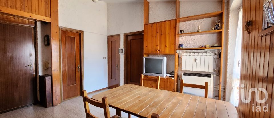 Three-room apartment of 46 m² in Roburent (12080)