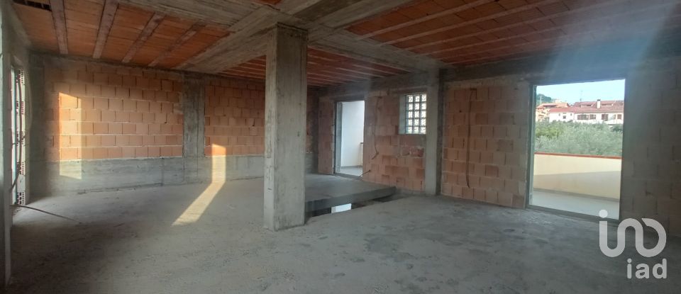 Rustico 6 locali di 130 m² in - (87030)