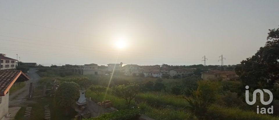 Rustico 6 locali di 130 m² in - (87030)