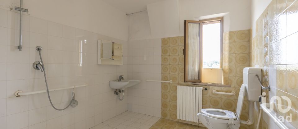 Town house 6 rooms of 135 m² in Filottrano (60024)
