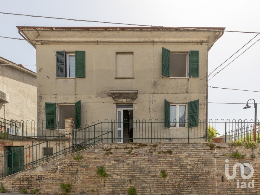 Casa indipendente 0 locali di 125 m² in Filottrano (60024)