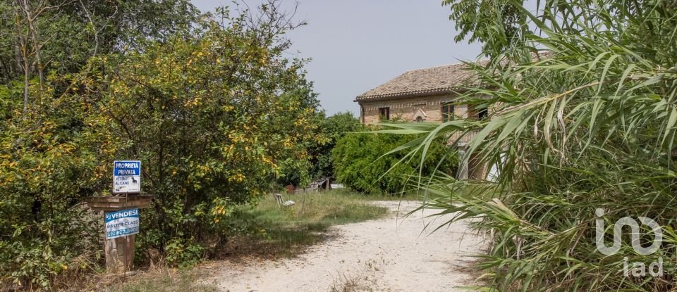 Rustico 6 locali di 180 m² in Filottrano (60024)