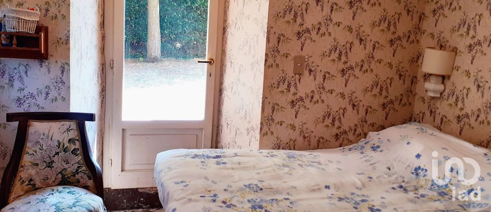 Villa storica 27 locali di 450 m² in Fermo (63900)