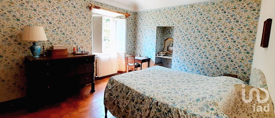 Villa storica 27 locali di 450 m² in Fermo (63900)