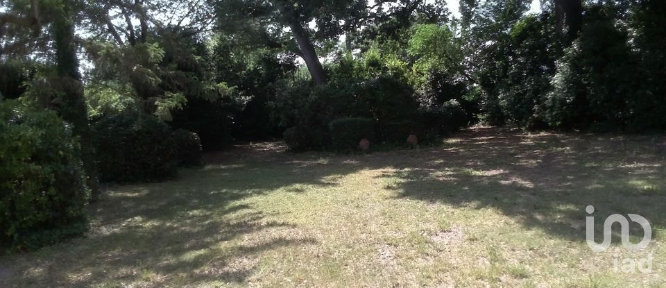 Villa storica 27 locali di 450 m² in Fermo (63900)