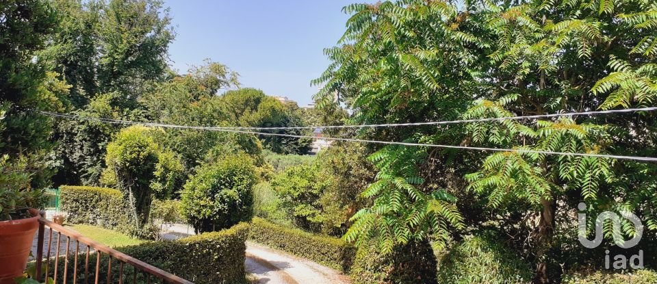 Villa storica 27 locali di 450 m² in Fermo (63900)