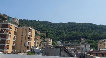 Loft 4 locali di 60 m² a Genova (16159)