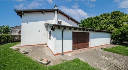 Casa indipendente / Villa 5 locali di 197 m² in Ostiglia (46035)