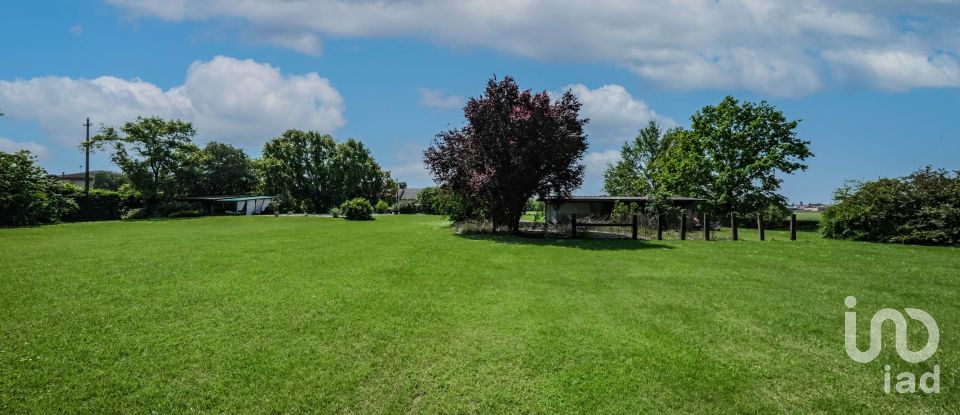 Casa indipendente / Villa 5 locali di 197 m² in Ostiglia (46035)