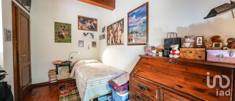 Casa indipendente / Villa 5 locali di 197 m² in Ostiglia (46035)