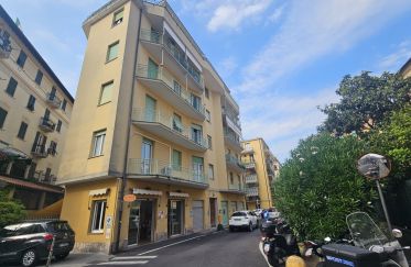 Appartamento 6 locali di 105 m² a Arenzano (16011)