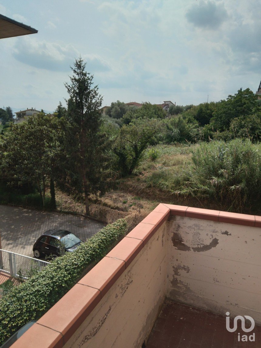 Quadrilocale di 110 m² a Montecatini-Terme (51016)