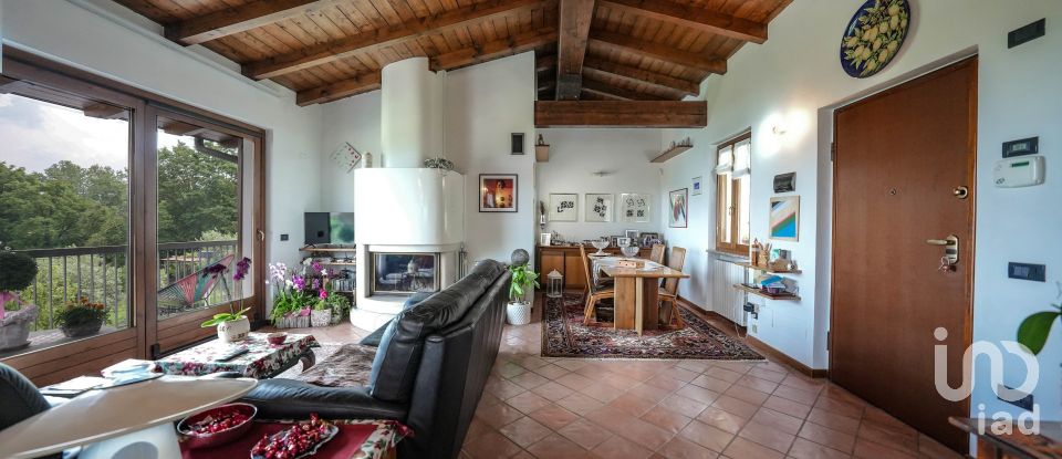 Villa 6 locali di 180 m² in Salò (25087)