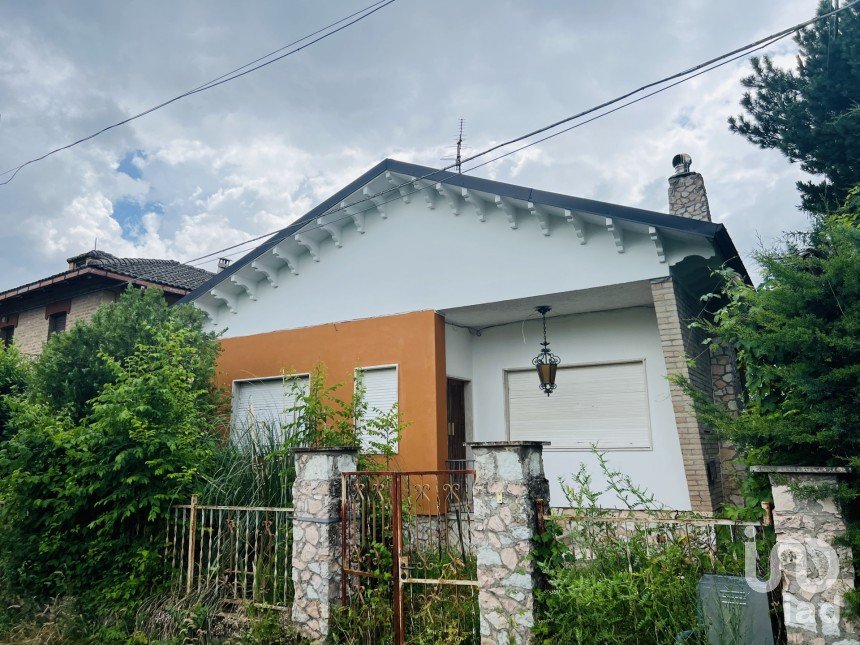 Casa 6 locali di 100 m² in Amandola (63857)