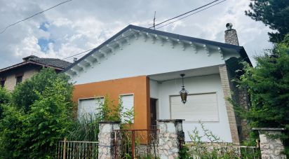 Casa indipendente / Villa 6 locali di 100 m² in Amandola (63857)