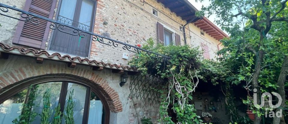 Country house 12 rooms of 413 m² in Padenghe sul Garda (25080)