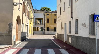 Casa indipendente 7 locali di 220 m² in Ceresara (46040)