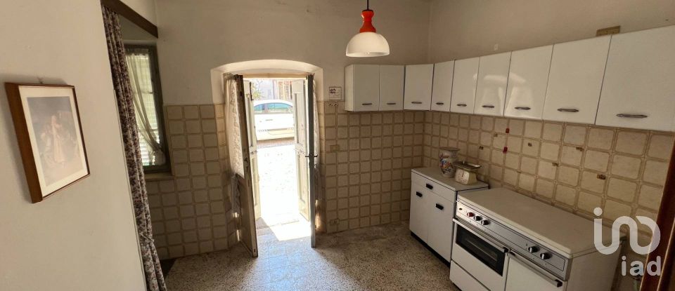 Town house 7 rooms of 220 m² in Ceresara (46040)