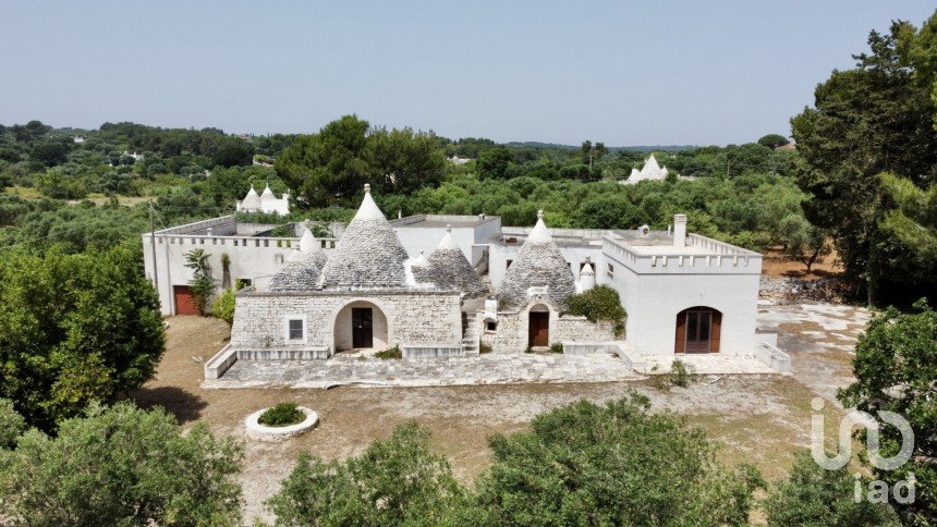 Horses property 16 rooms of 270 m² in Ceglie Messapica (72013)