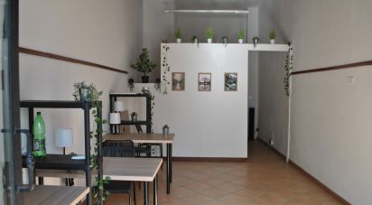 Negozio / locale commerciale di 39 m² in Roma (00179)
