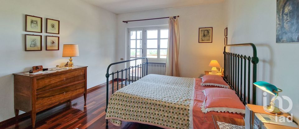 Casale 12 locali di 405 m² in Sant'Elpidio a Mare (63811)