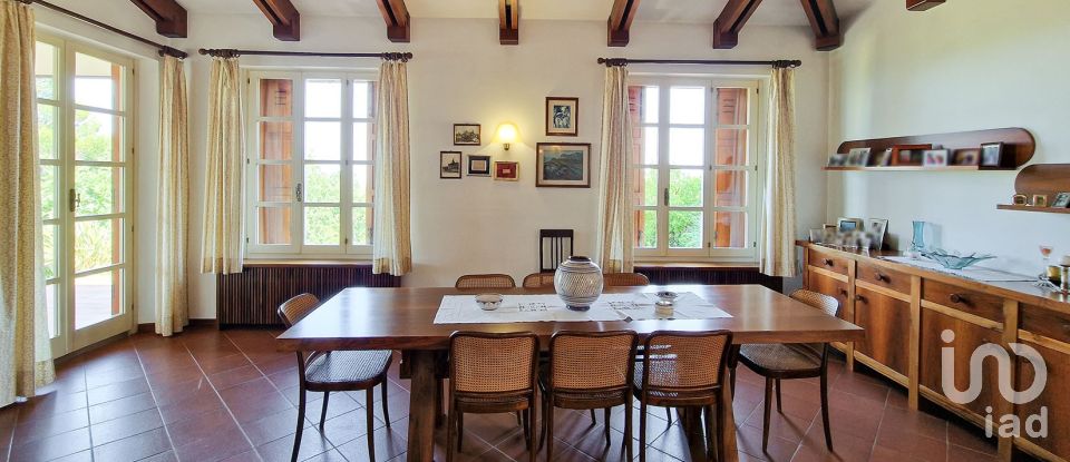 Casale 12 locali di 405 m² in Sant'Elpidio a Mare (63811)