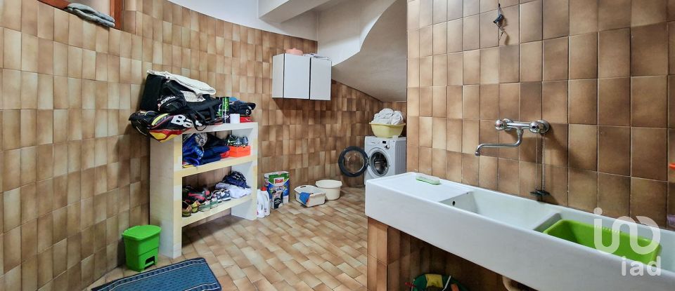 Casale 12 locali di 405 m² in Sant'Elpidio a Mare (63811)