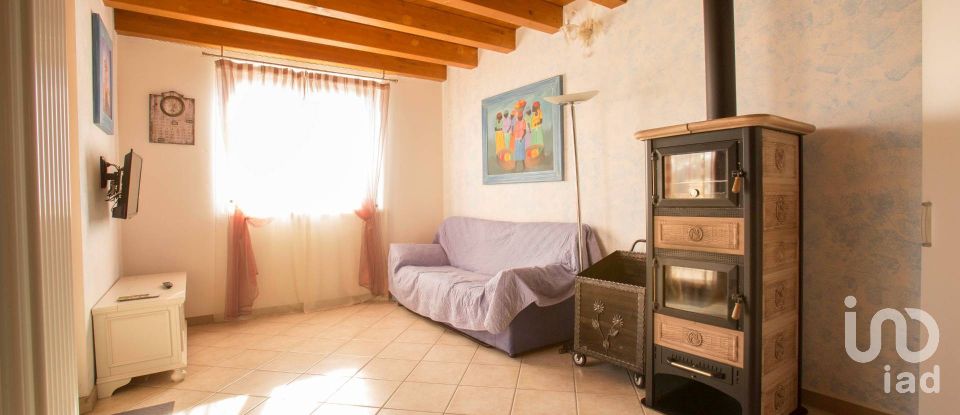 Townhouse 11 rooms of 160 m² in Ferrara di Monte Baldo (37020)