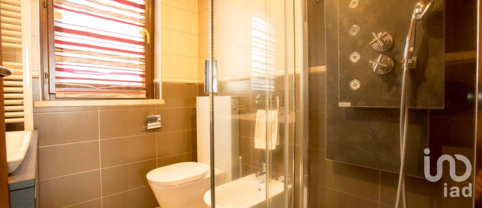 Townhouse 11 rooms of 160 m² in Ferrara di Monte Baldo (37020)