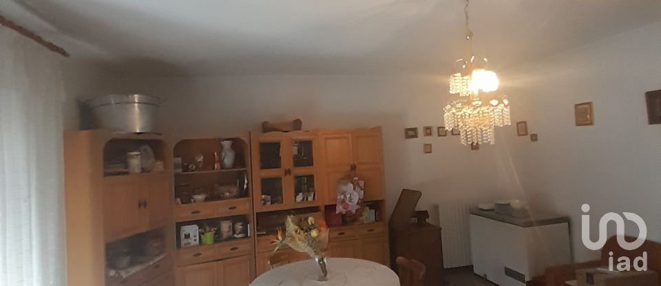 Casa indipendente 11 locali di 545 m² in Notaresco (64024)