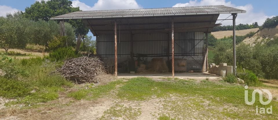 Casa indipendente 11 locali di 545 m² in Notaresco (64024)