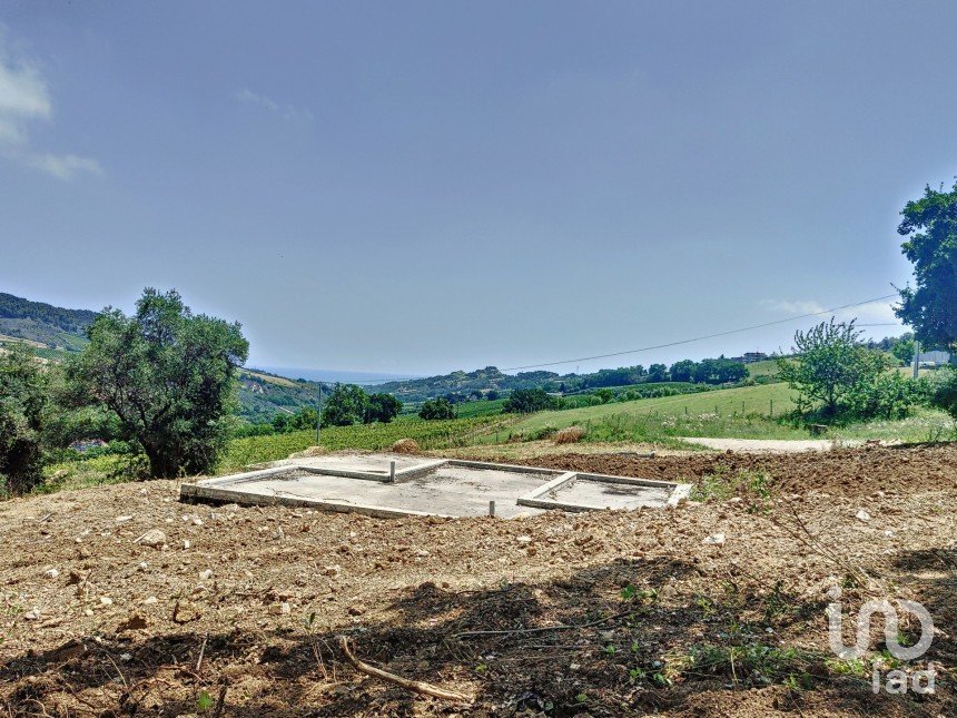 Farm 6 rooms of 160 m² in Monteprandone (63076)