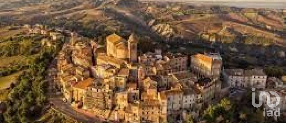 Casale 4 locali di 90 m² in Monteprandone (63076)