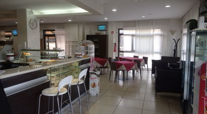 Restaurant of 215 m² in Castrovillari (87012)
