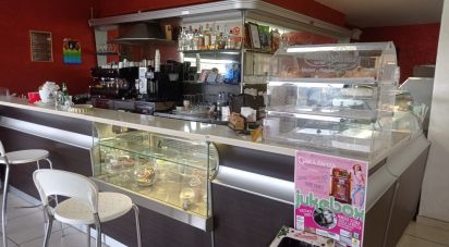 Ristorante di 215 m² in Castrovillari (87012)