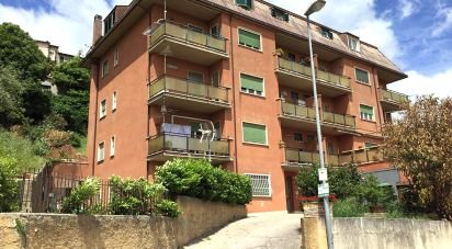 Building 5 rooms of 72 m² in Montopoli di Sabina (02034)