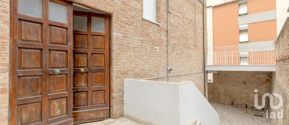 Four-room apartment of 72 m² in Osimo (60027)