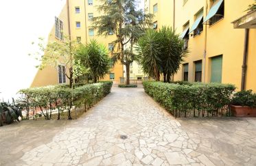 Three-room apartment of 80 m² in Roma (00175)