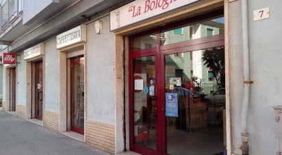 Bar di 187 m² in Falconara Marittima (60015)