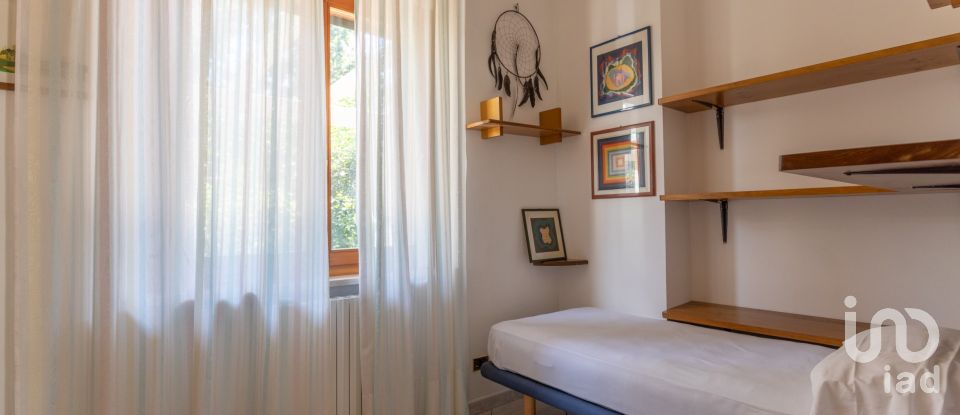 Townhouse 9 rooms of 205 m² in Sirolo (60020)