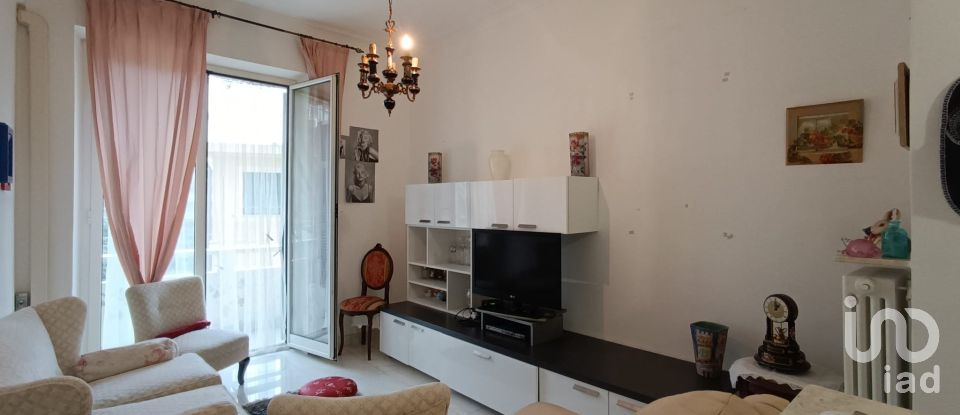 Four-room apartment of 70 m² in Genova (16126)
